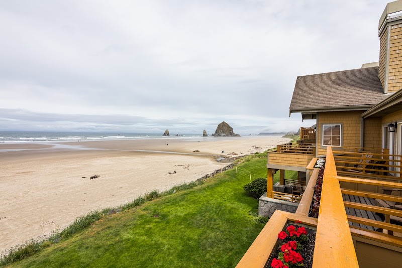 The Ocean Lodge - Event Venue in Cannon Beach, Oregon