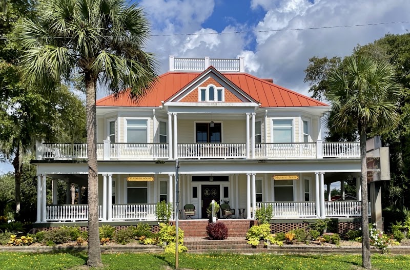 Majestic Jewel Inn of Apalachicola - Event Venue in Apalachicola, Florida