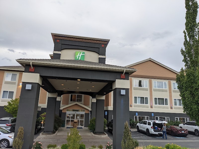 Holiday Inn Express & Suites Ashland by IHG - Event Venue in Ashland, Oregon