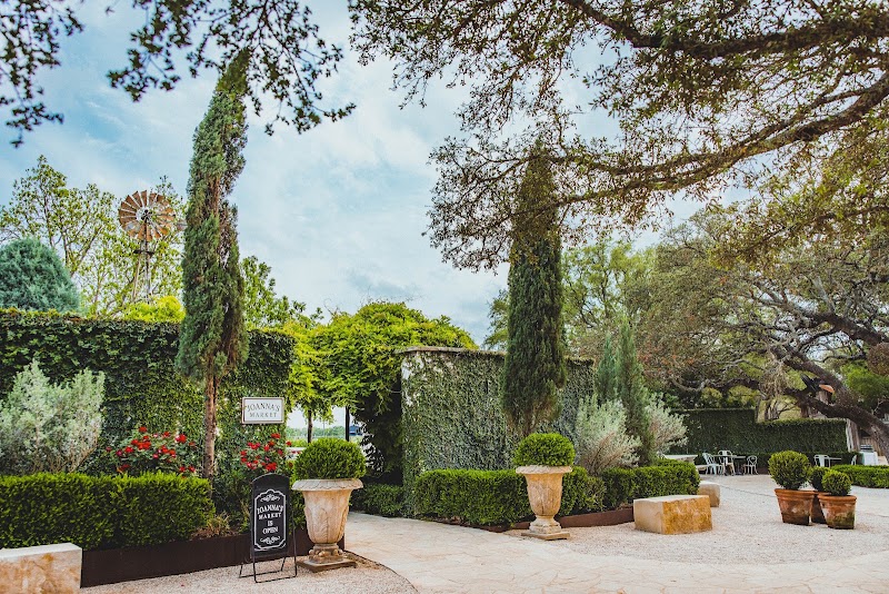 Signor Vineyards - Event Venue in Fredericksburg, Texas