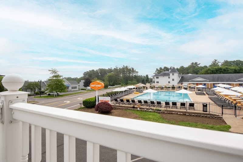 Driftaway Hotel + Pool, Ogunquit Resort Collection - Event Venue in Ogunquit, Maine