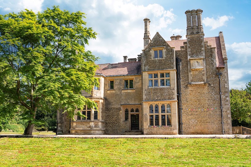 Cleeve House - Weddings, Retreats, Parties, and Event Venue Hire - Event Venue in Seend, Wiltshire