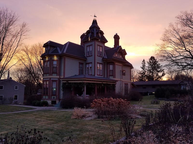 Ann Bean Mansion Bed & Breakfast - Event Venue in Stillwater, Minnesota