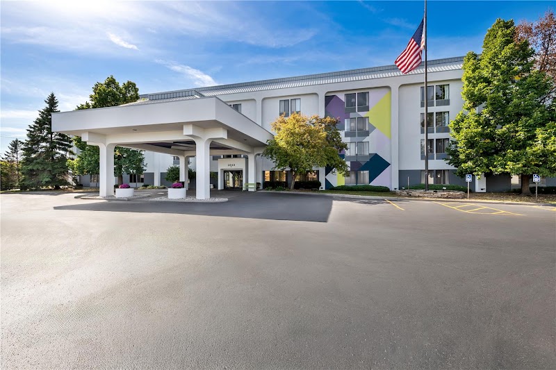 Spark by Hilton Green Bay - Event Venue in Green Bay, Wisconsin