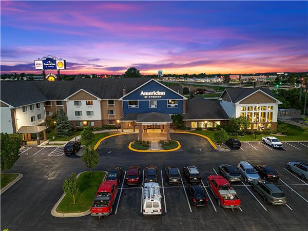 AmericInn by Wyndham Green Bay East - Event Venue in Green Bay, Wisconsin