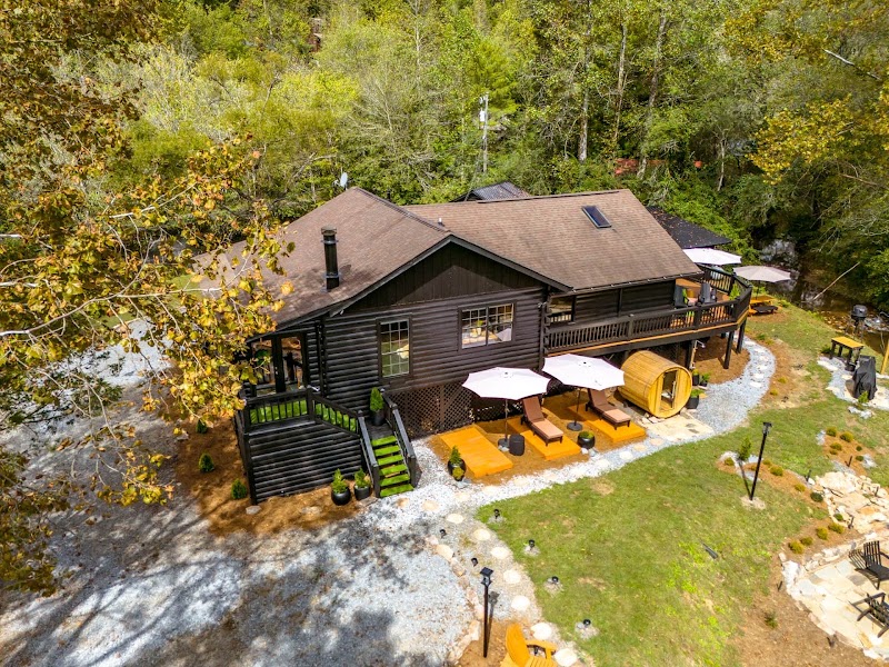 Bear Lake Lodge - Event Venue in Blue Ridge, Georgia
