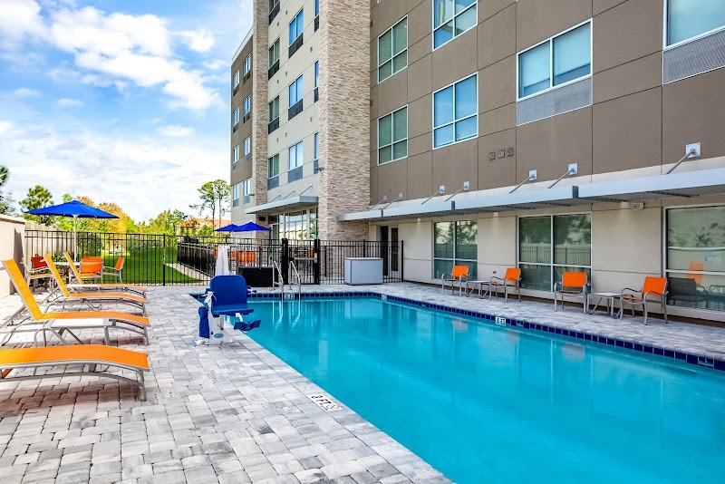 Holiday Inn Express & Suites Sanford- Lake Mary by IHG - Event Venue in Sanford, Florida