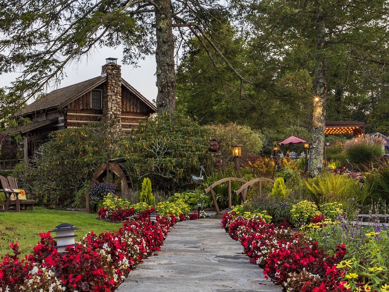 Azalea Garden Inn - Event Venue in Blowing Rock, North Carolina