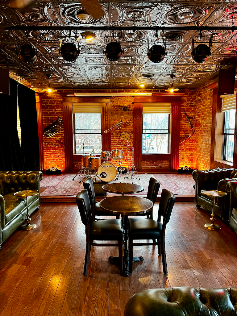 The 1909 Club - Event Venue in Lee's Summit, Missouri