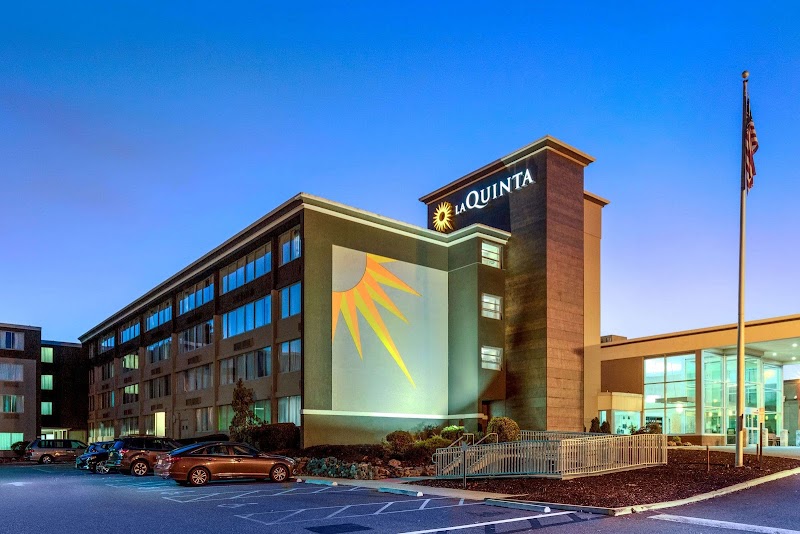 La Quinta Inn & Suites by Wyndham Clifton/Rutherford - Event Venue in Clifton, New Jersey