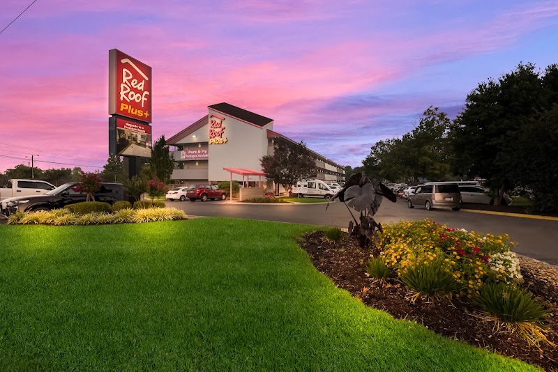Red Roof PLUS+ Nashville Airport - Event Venue in Nashville, Tennessee