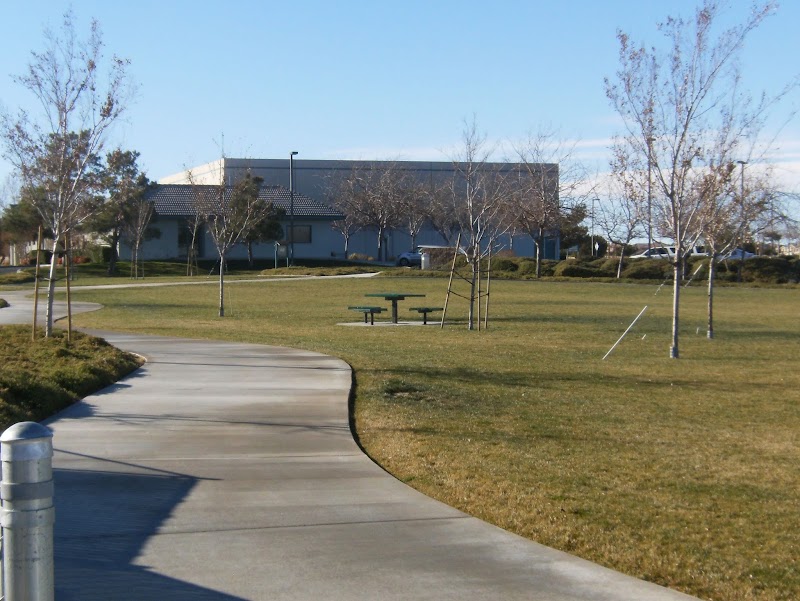 Rick Novack Community Center & Palm Street Park - Event Venue in Hesperia, California