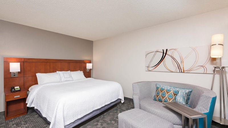 Courtyard by Marriott Louisville Downtown - Event Venue in Louisville, Kentucky