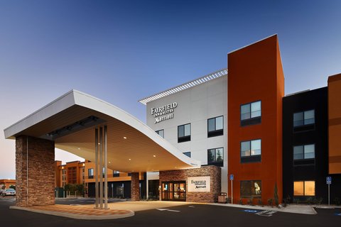 Fairfield by Marriott Inn & Suites Fresno Yosemite International Airport - Event Venue in Fresno, California