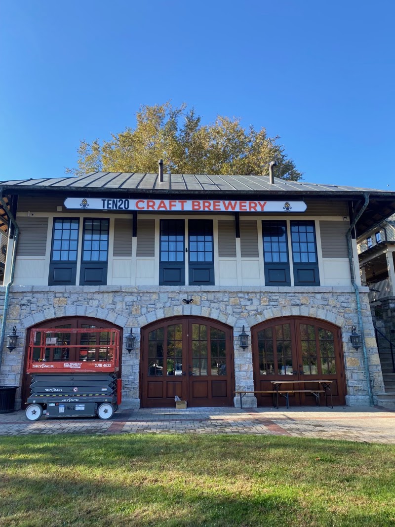 TEN20 Anchorage Taproom - Event Venue in Louisville, Kentucky