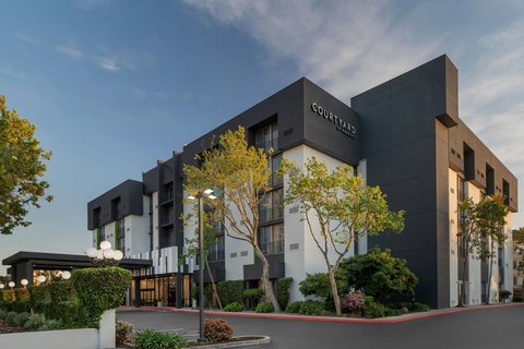 Courtyard by Marriott San Jose Airport - Event Venue in San Jose, California