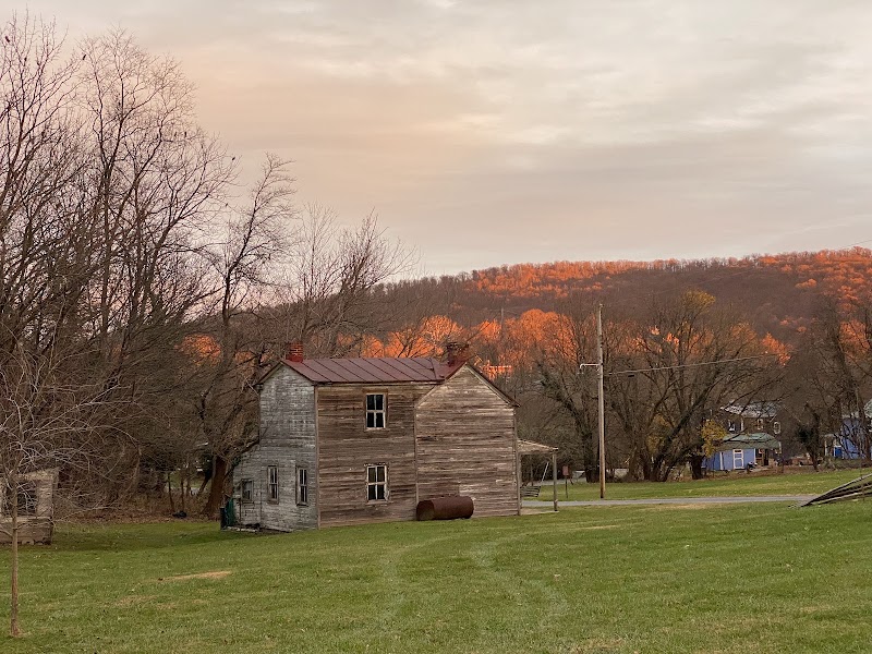 La Soledad Lavender Farm and Guesthouse - Event Venue in Harpers Ferry, West Virginia