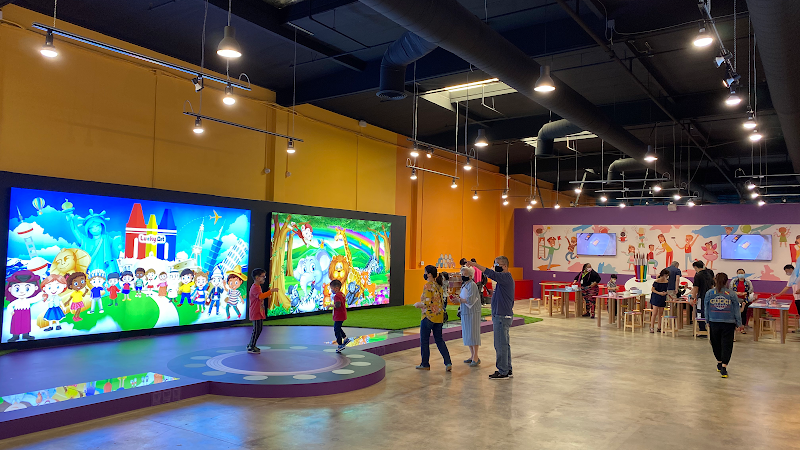 Lucky art crayonology - Event Venue in Montclair, California