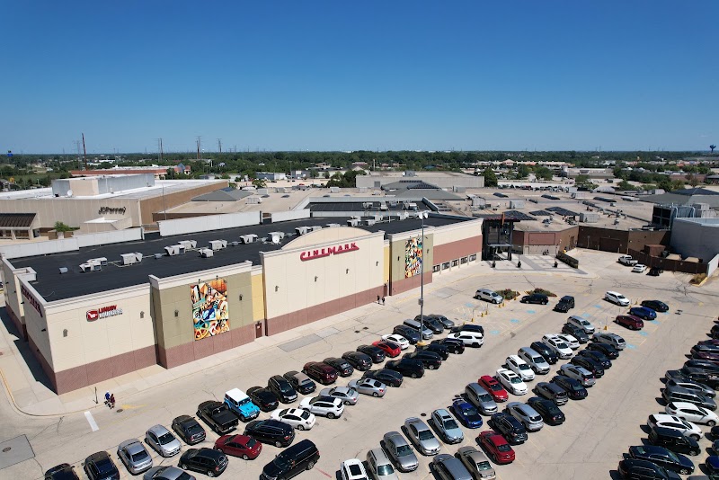 Cinemark Louis Joliet Mall - Event Venue in Joliet, Illinois