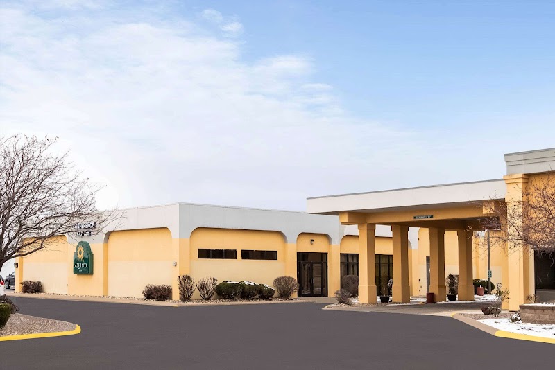 La Quinta Inn by Wyndham Davenport & Conference Center - Event Venue in Davenport, Iowa