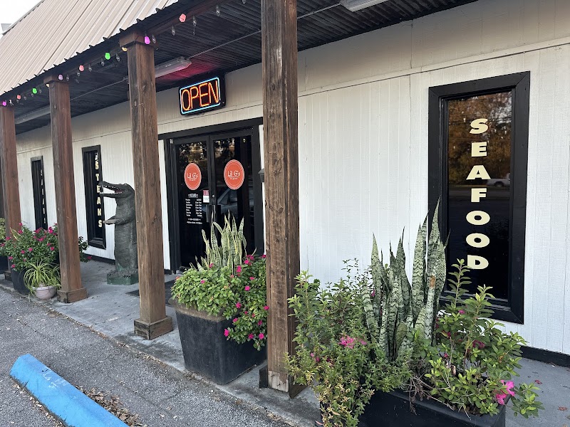 Lil G's Cajun Restaurant - Event Venue in Belle Chasse, Louisiana