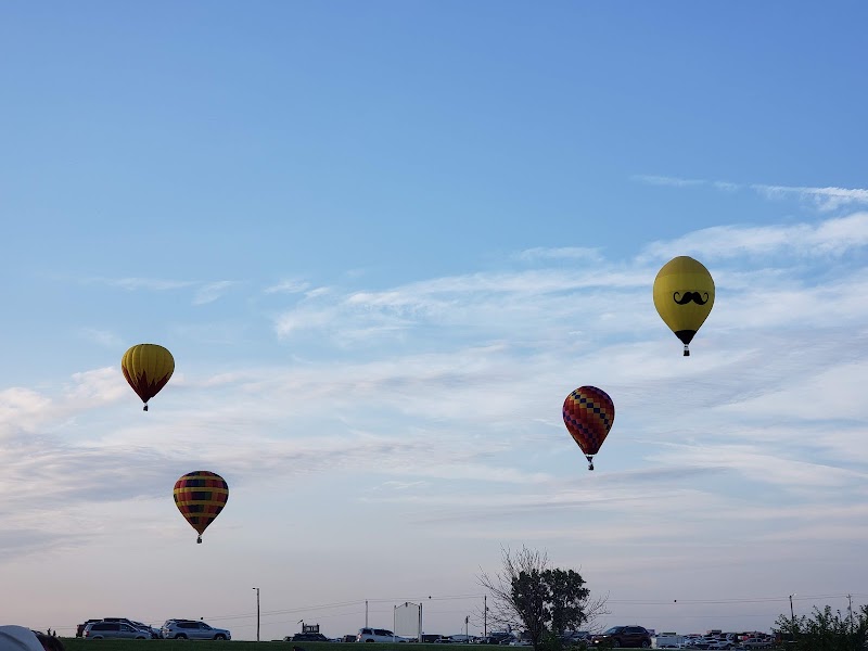 SkyView Vineyard & Event Venue - Event Venue in Indianola, Iowa