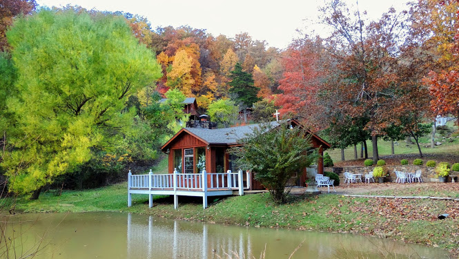 Little Glass Wedding Chapel At Red Bud Valley - Event Venue in Eureka Springs, Arkansas