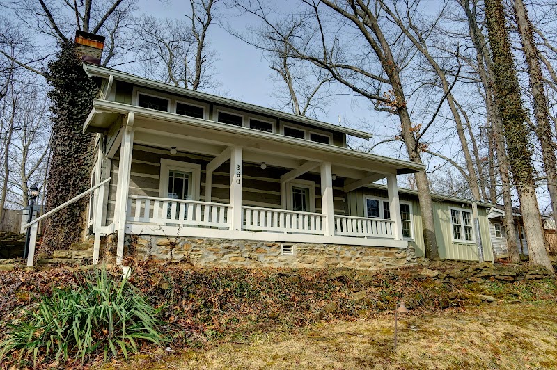 Cabin 360 - Event Venue in Nashville, Indiana