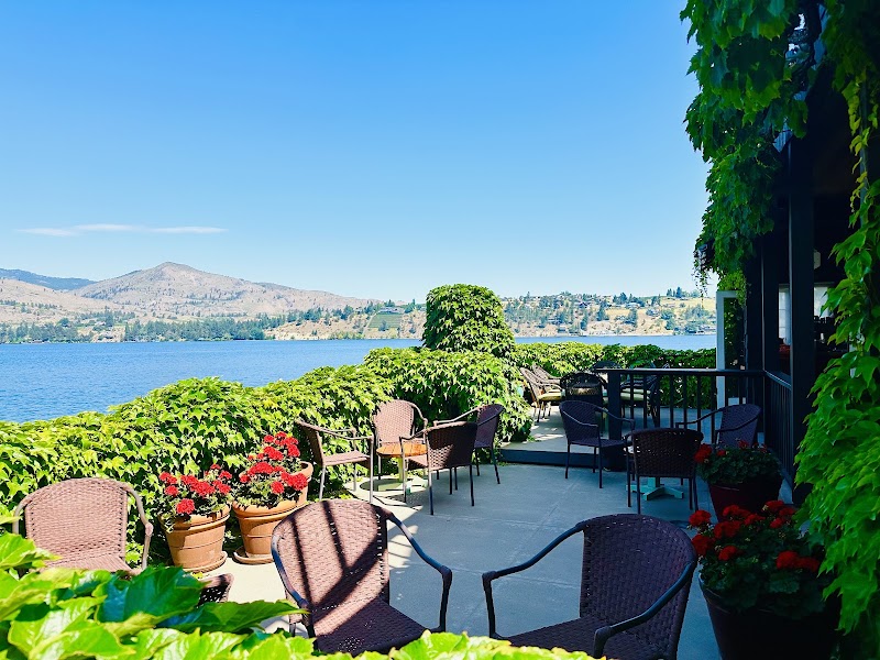Kelly's Resort - Event Venue in Chelan, Washington
