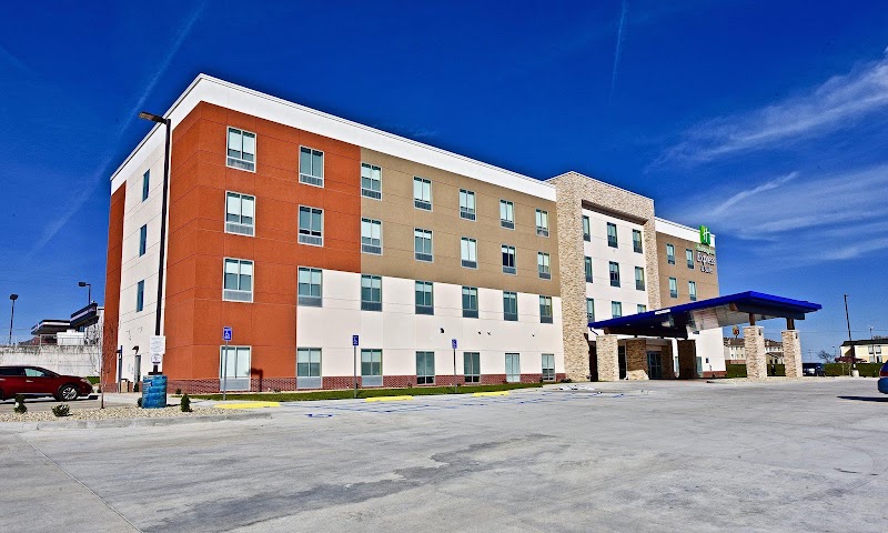 Holiday Inn Express & Suites Perryville I-55 by IHG - Event Venue in Perryville, Missouri
