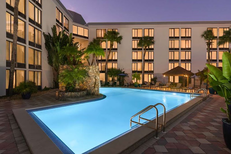 DoubleTree by Hilton Fort Myers at Bell Tower Shops - Event Venue in Fort Myers, Florida