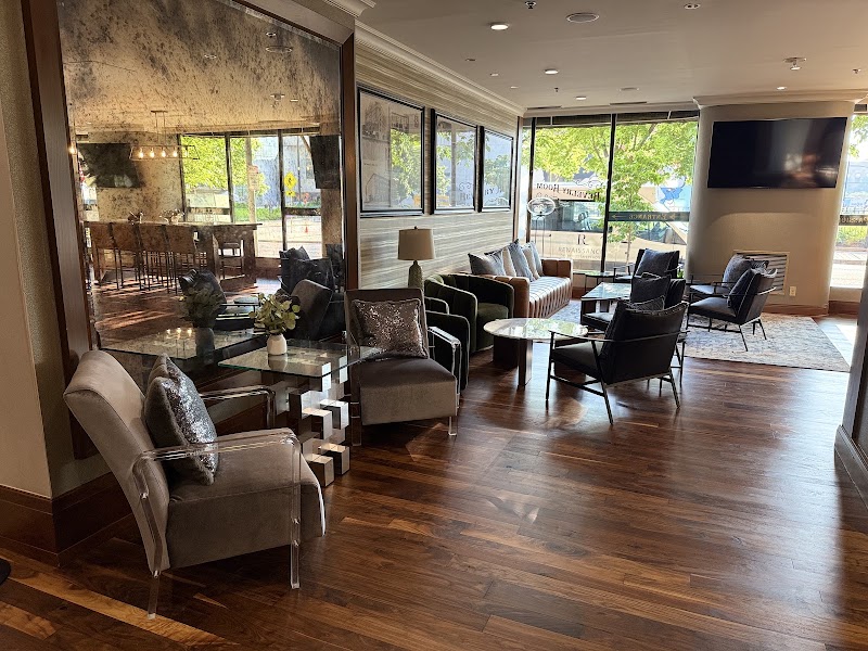 Revelry Room Bar & Kitchen - Event Venue in Des Moines, Iowa
