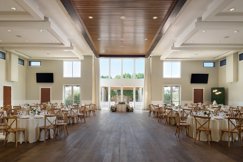 Colby Falls by Wedgewood Weddings - Event Venue in Gilbert, Arizona