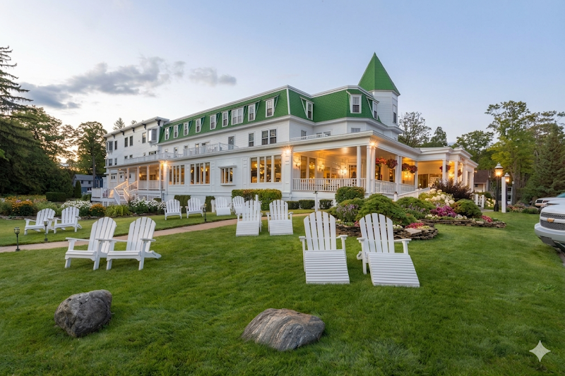Bay View Inn - Event Venue in Petoskey, Michigan