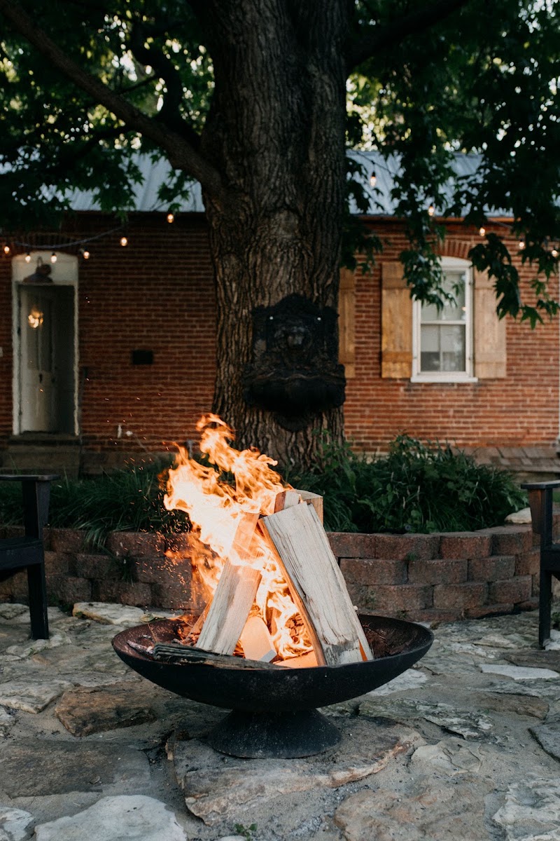 The Suites by Vinchester Inn - Event Venue in Hermann, Missouri
