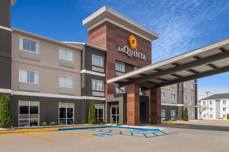 La Quinta Inn & Suites by Wyndham Fayetteville - Event Venue in Fayetteville, Arkansas