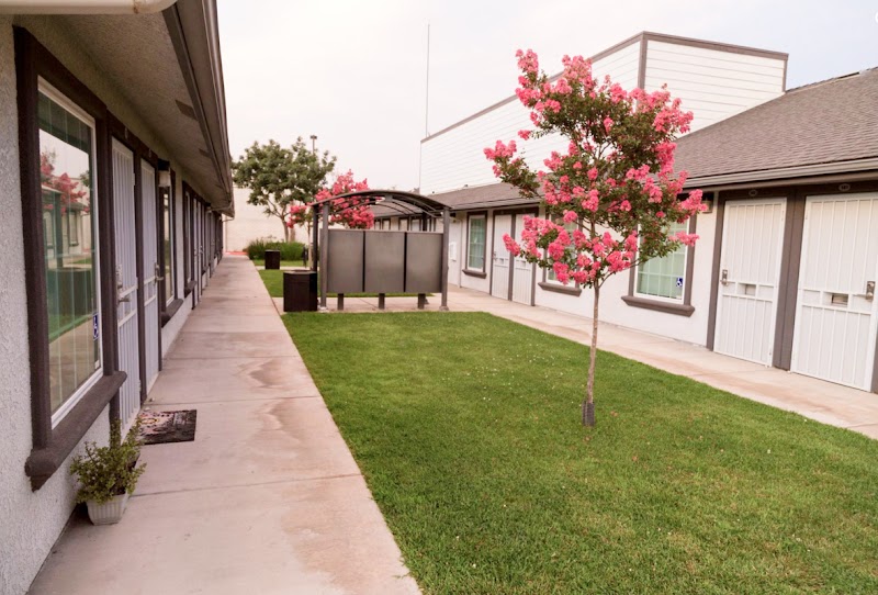 Fairmont Executive Offices - Event Venue in Fresno, California