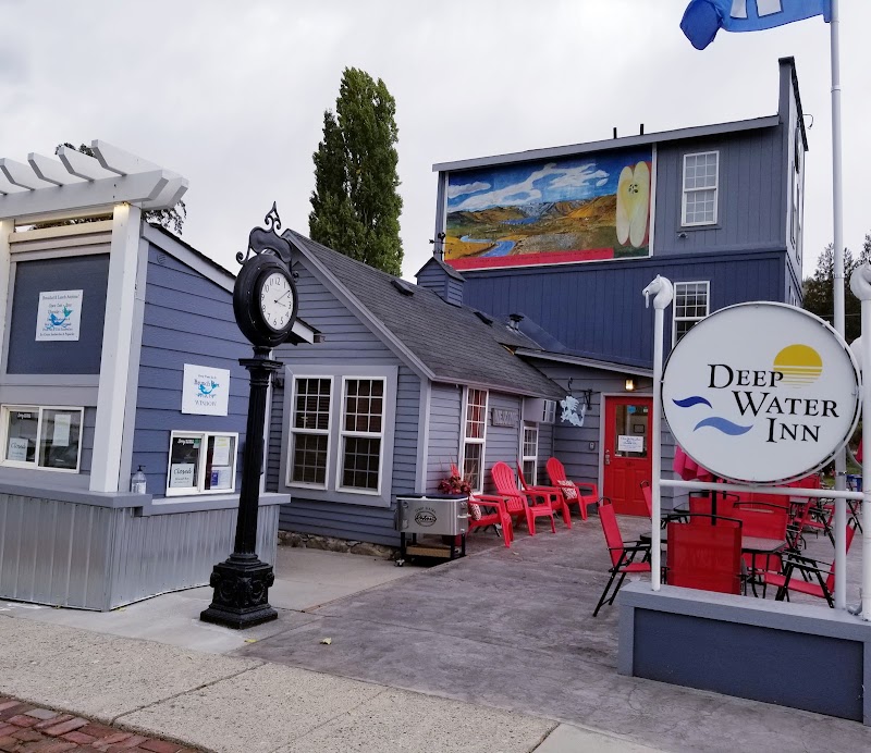 Deep Water Inn - Event Venue in Chelan, Washington