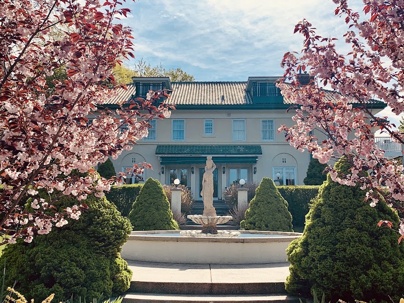 Belvedere Inn & Restaurant, The - Event Venue in Saugatuck, Michigan