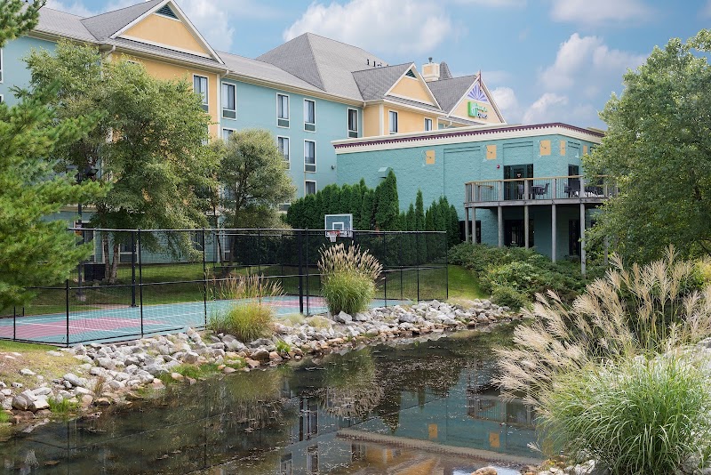 Holiday Inn Express Holland by IHG - Event Venue in Holland, Michigan