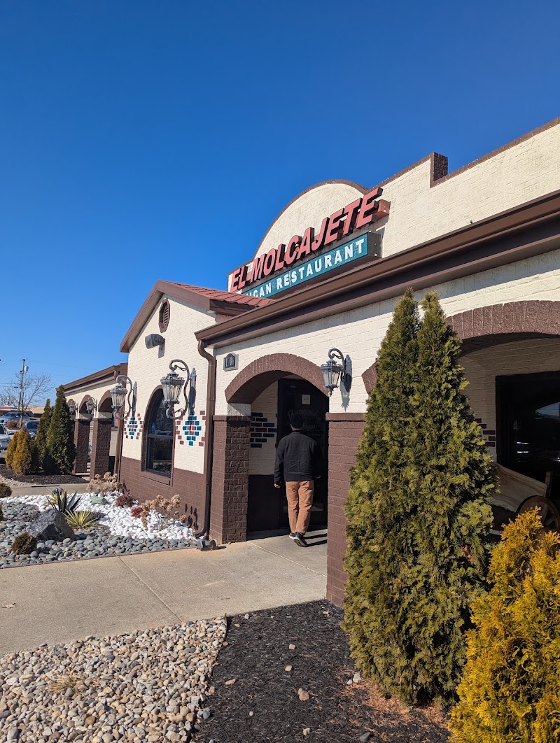 El Molcajete - Springfield's Mexican Restaurant - Event Venue in Springfield, Tennessee