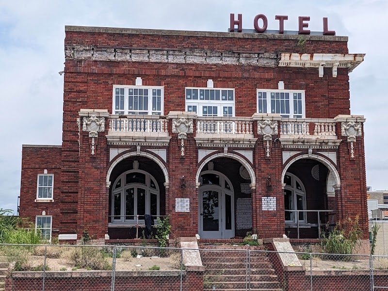 Chateau Suite Hotel - Event Venue in Shreveport, Louisiana