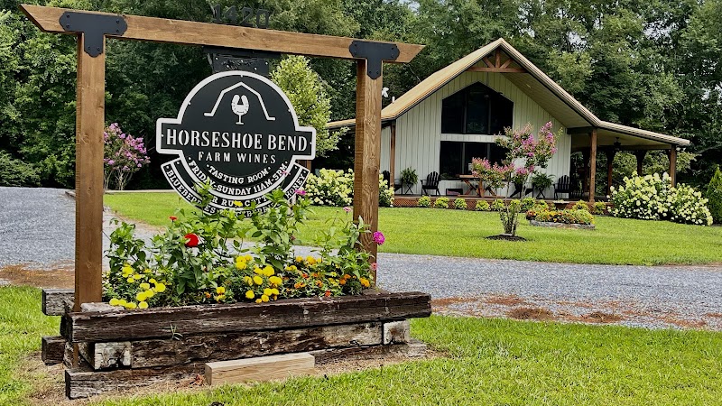 Horseshoe Bend Farm Wines - Event Venue in Centerville, Tennessee