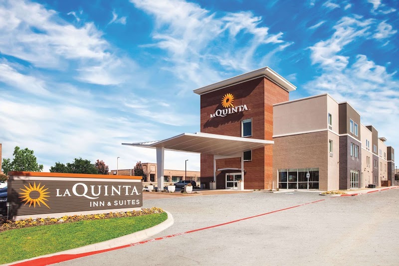 La Quinta Inn & Suites by Wyndham Dallas Northeast-Arboretum - Event Venue in Garland, Texas