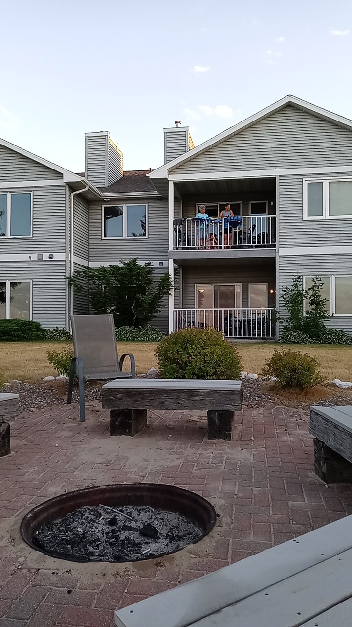 Sand Bay Beach Resort - Event Venue in Sturgeon Bay, Wisconsin
