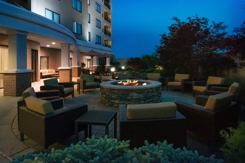 Courtyard by Marriott Buffalo Airport - Event Venue in Cheektowaga, New York