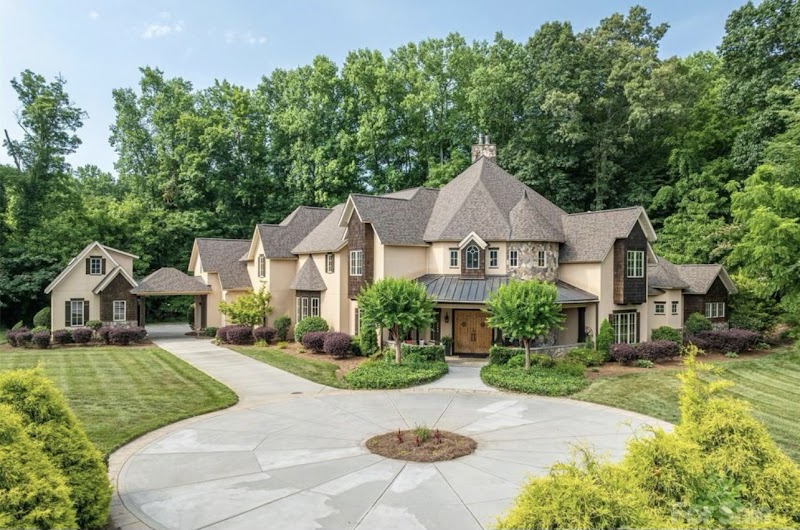 The Castle on Kendrick-Retreat Center - Event Venue in Gastonia, North Carolina