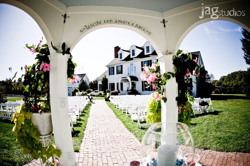 Five Bridge Inn - Event Venue in Rehoboth, Massachusetts