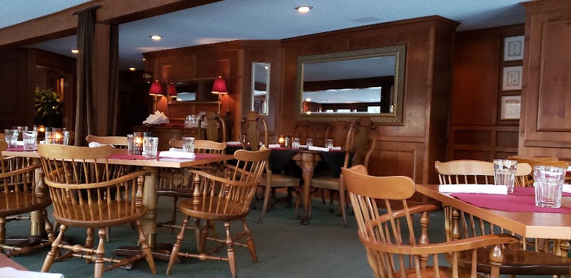 Clearbrook Golf Club's The Grill Room Restaurant - Event Venue in Saugatuck, Michigan