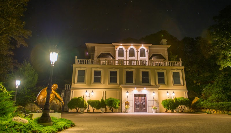 Mystic Dark Room - Event Venue in Stonington, Connecticut